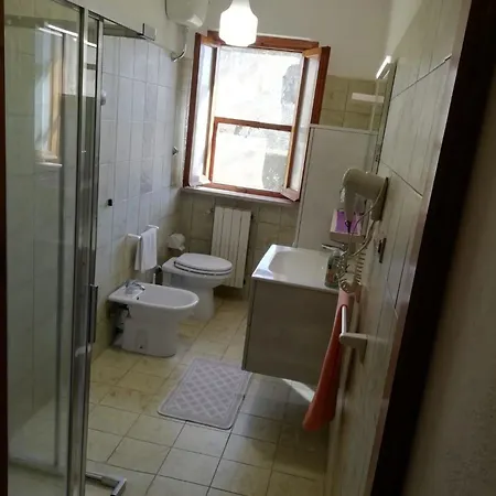 Komfortable In Mit Schoenem Gemeinsamem Pool - B44538 *